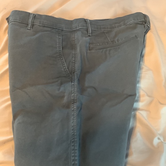 Blue Levi’s Chinos - Picture 4 of 6